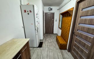 2 camere | Mobilat si utilat | Centrala proprie | Etaj 1 - Poză 5