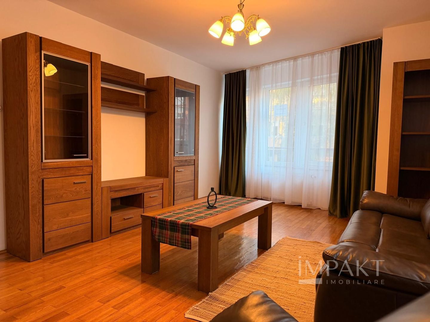 Apartament spațios cu 3 camere și 2 parcări subterane, în Gheorgheni - Poză 3
