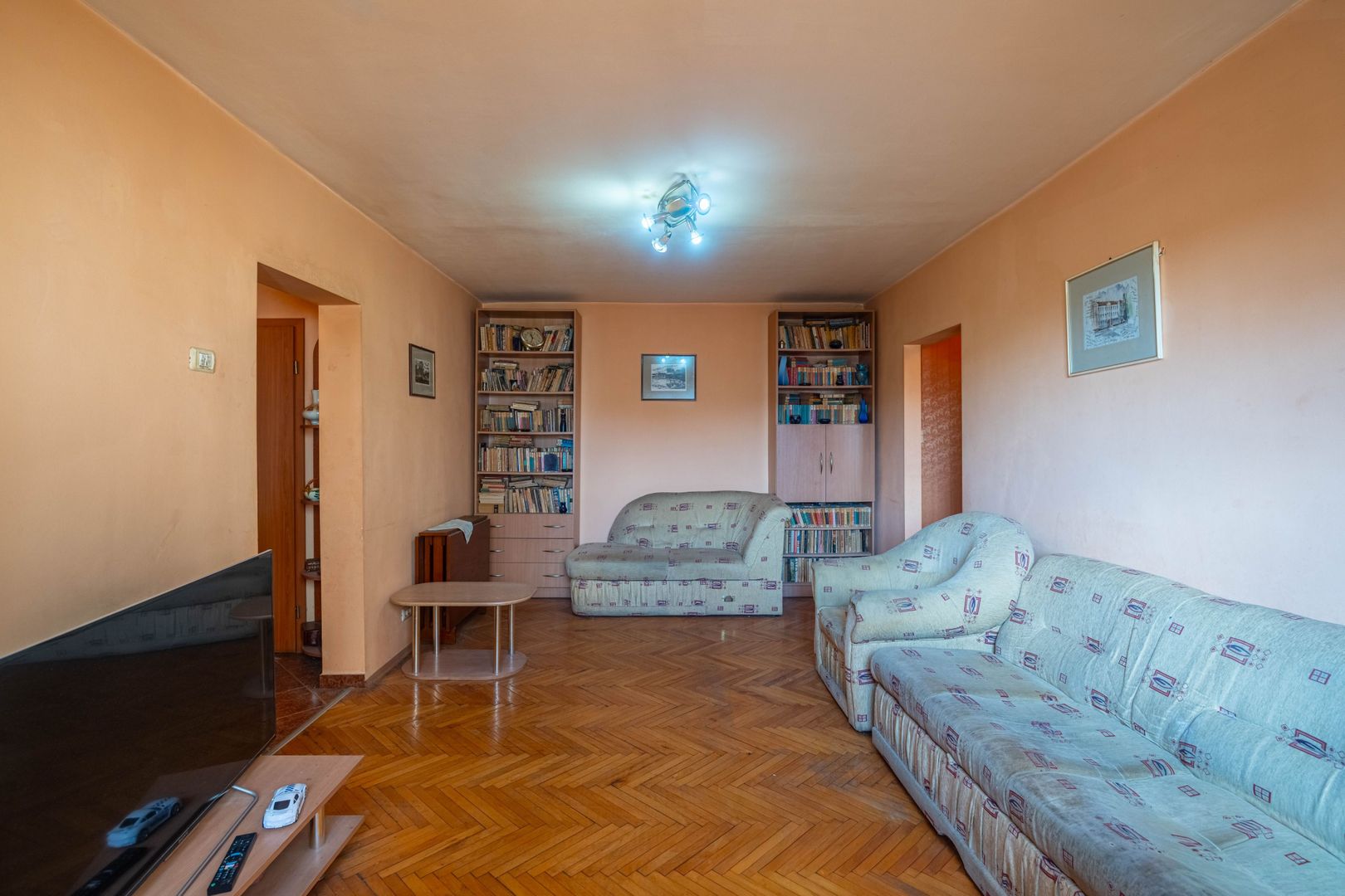 Apartament cu 4 camere de vânzare – Micalaca, malul Mureșului - Poză 2