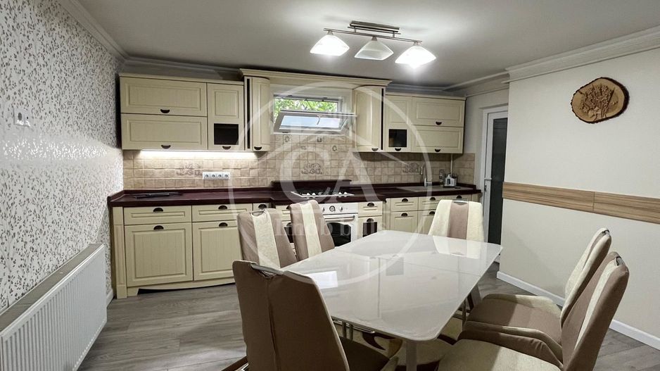 Casa de închiriat cu 4 camere în Cartierul Tineretului, Oradea - Poză 11