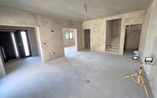 Duplex semifinisat, 4 camere,  250 mp teren, zona Schit - Poză 9