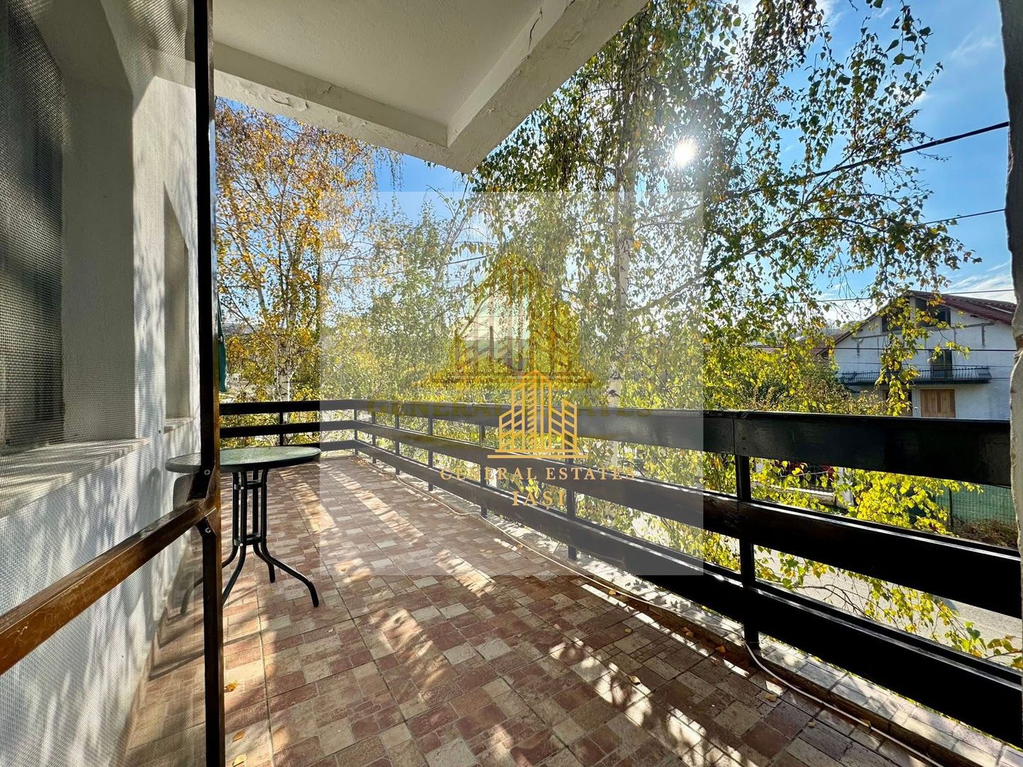 Vânzare Casă în Bucium cu Priveliște Panoramică - Poză 19