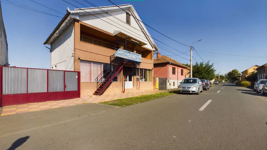 Casă cu teren de 1246 mp în Pârneava - Poză 1