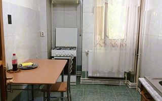 Apartament de vanzare zona centrala etaj 2/8 cu lift - Poză 6