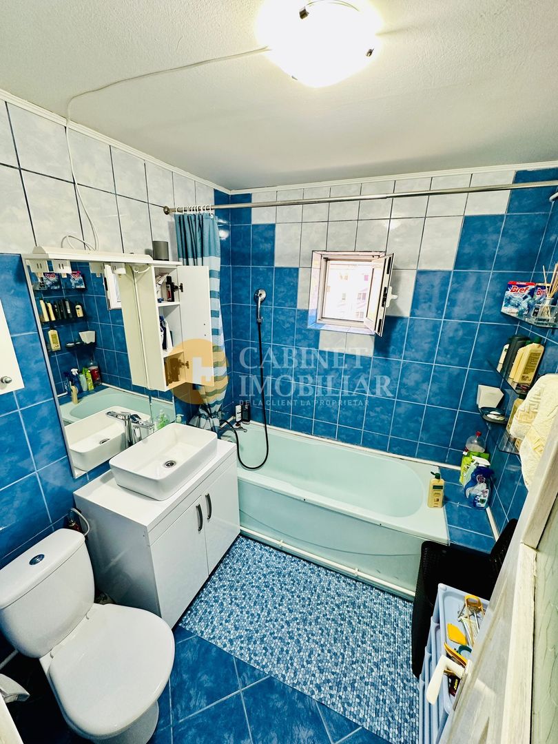 Nicolina 1 - Apartament cu 3 Camere Decomandat - Bloc 1981 - Poză 10