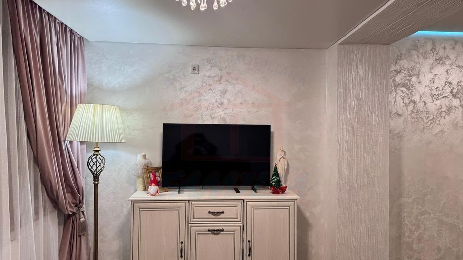 De vanzare apartament 3 camere Parter Mazepa 1 - Poză 6