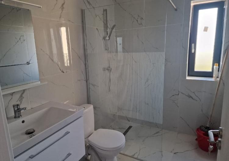 Propietar inchriez ap cu 2 camere mobilat utilat decomandat incalzire in pardose - Poză 6