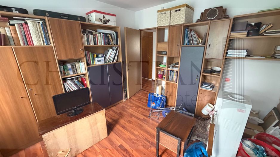 Apartament 4 camere 87 mp - Imobil 1965 - Etaj 1/4 - Poză 8