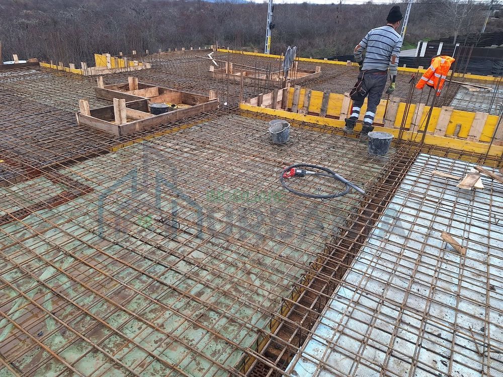 Casă modernă Hlincea NZEB, izolație 15 cm, fundație 180 cm, stâlpi 40 cm, la 3 km de Bd. Poitiers - Poză 6