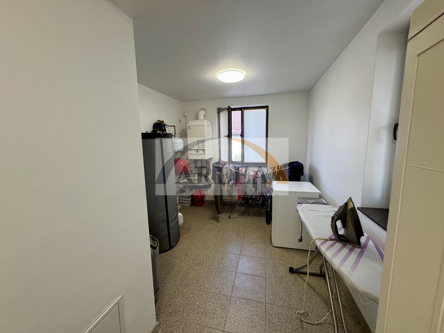 Berceni - VILĂ UNICAT, spațioasă, curte 1.000 mp, la 7 min metrou - Poză 43