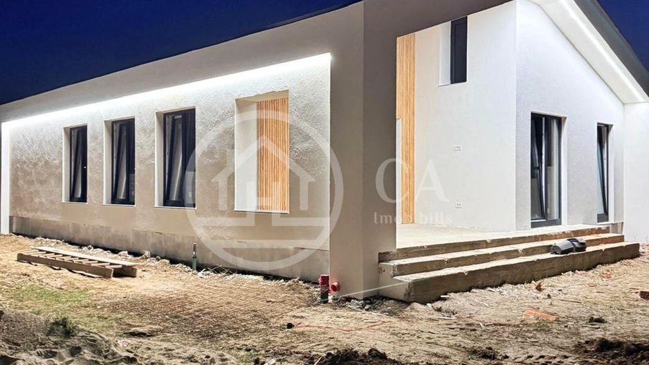 Casa de vanzare cu 4 camere in Santandrei, Bihor - Poză 2