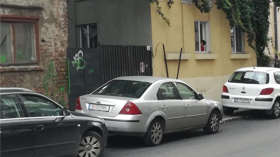 vanzare casa curte - Poză 5