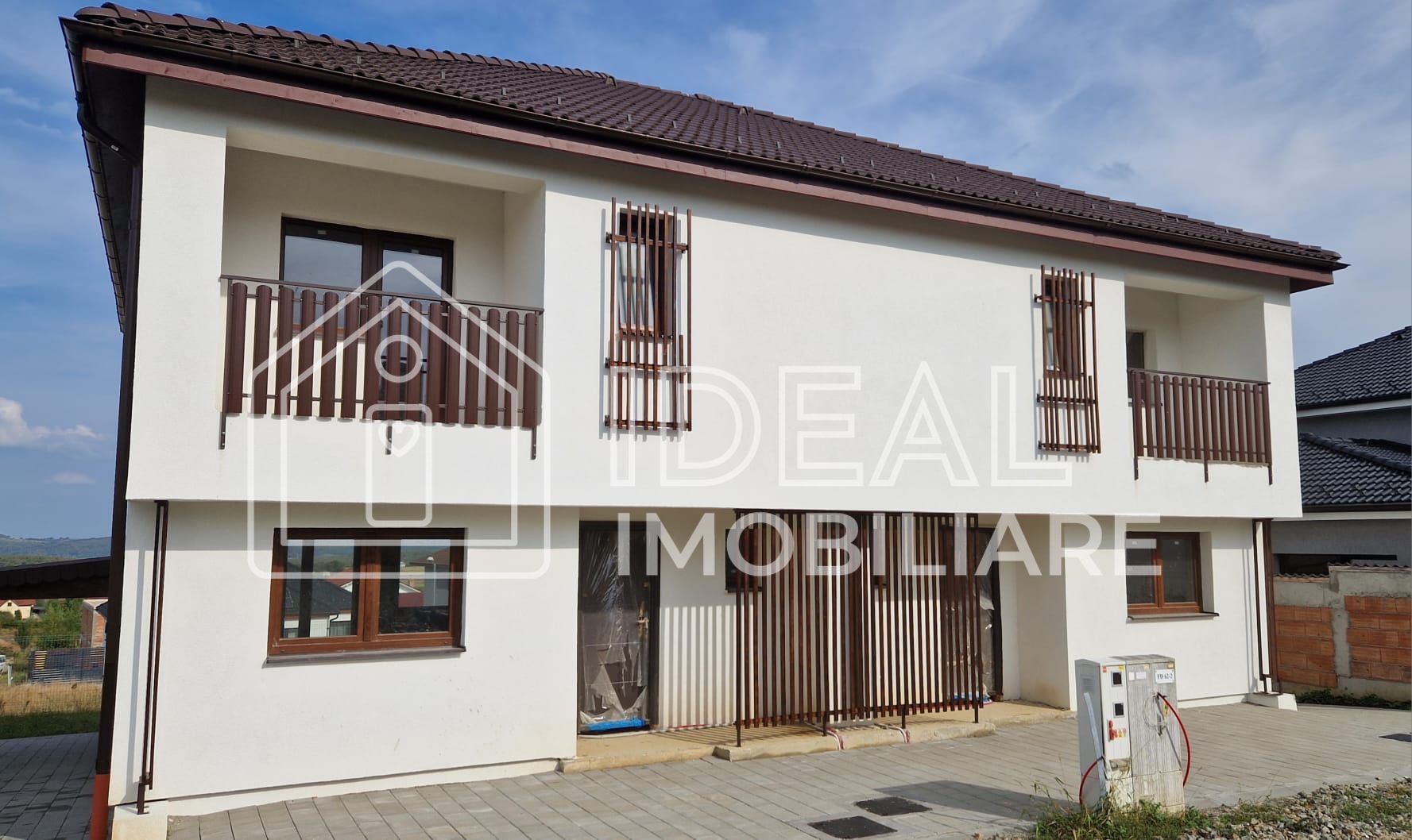 Casa Tip Duplex cu 4 camere si carport, in Cartierul Arhitectilor - Poză 3