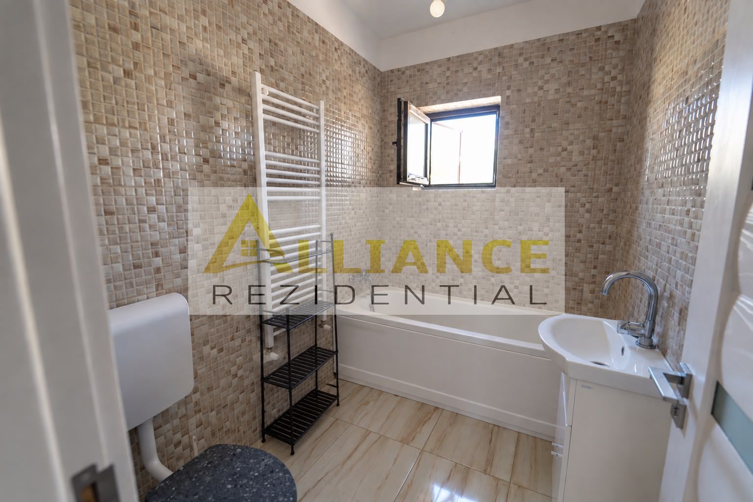 Casa Individual - 5 camere - 3 bai - 436mp teren - Poză 17
