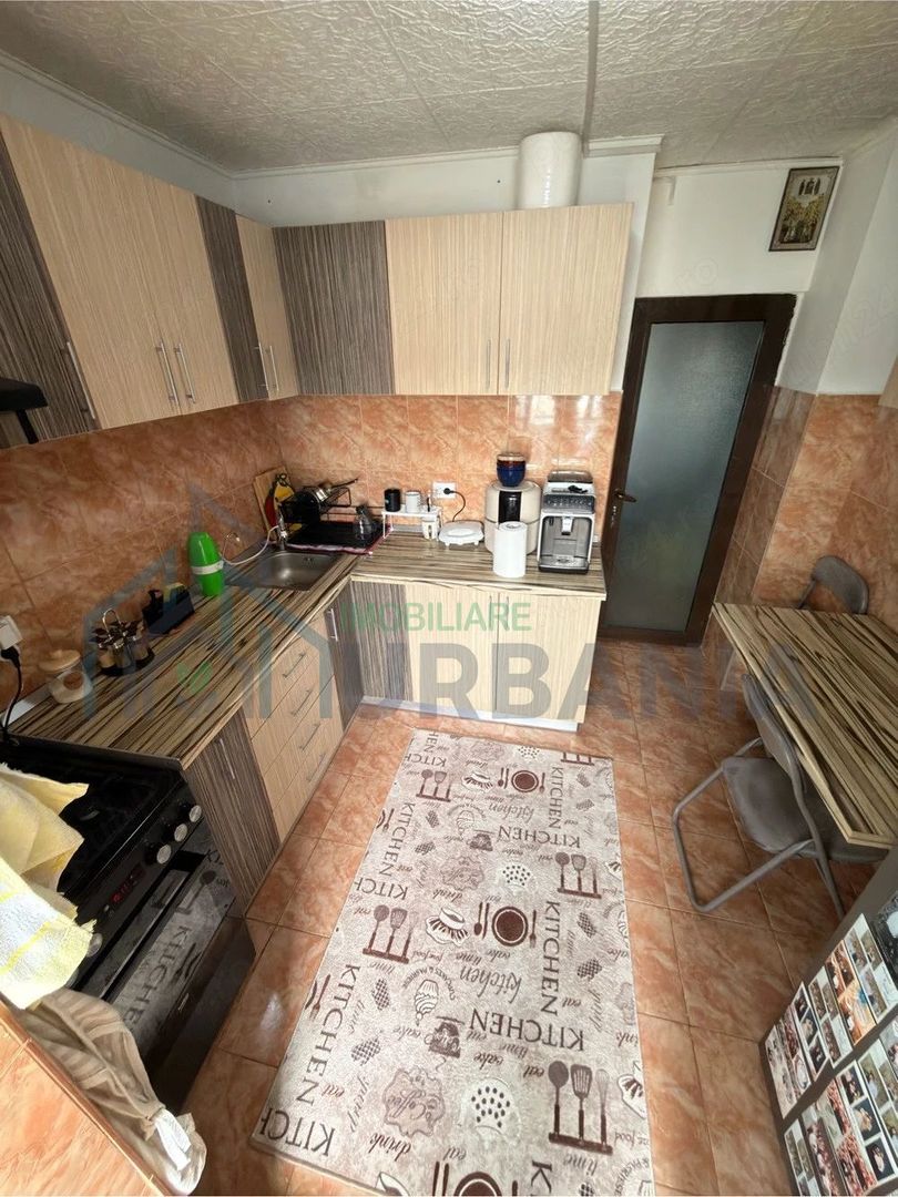Apartament 3 camere, 77 mp, intabulat, decomandat, etaj 4/4, Tomesti - Poză 4