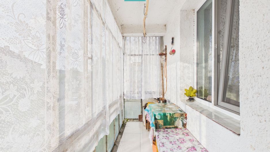 Apartament cu 3 camere zonă centrala în Lipova - Poză 7