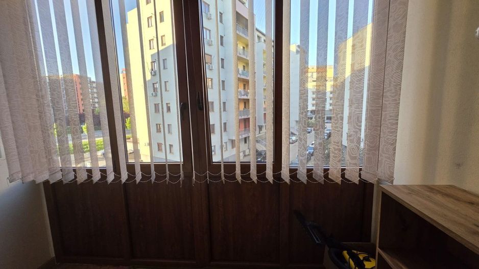 Apartament modern 3 camere Torontalului, Parcare subterană - Poză 8