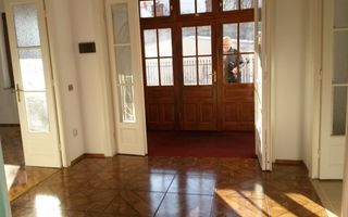 Aviatiei, inchiriere casa la curte - Poză 3