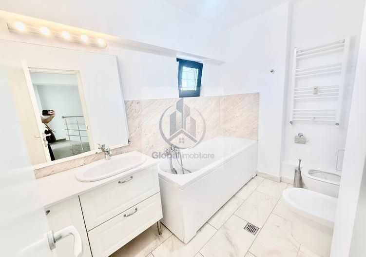 PROPRIETAR închiriez 4 camere duplex - Poză 4