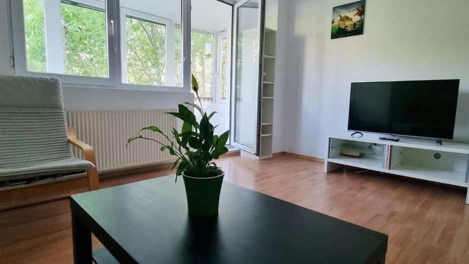 Garsoniera eleganta de 44 mp - Strada Cernauti , Vatra Luminoasa - Poză 1