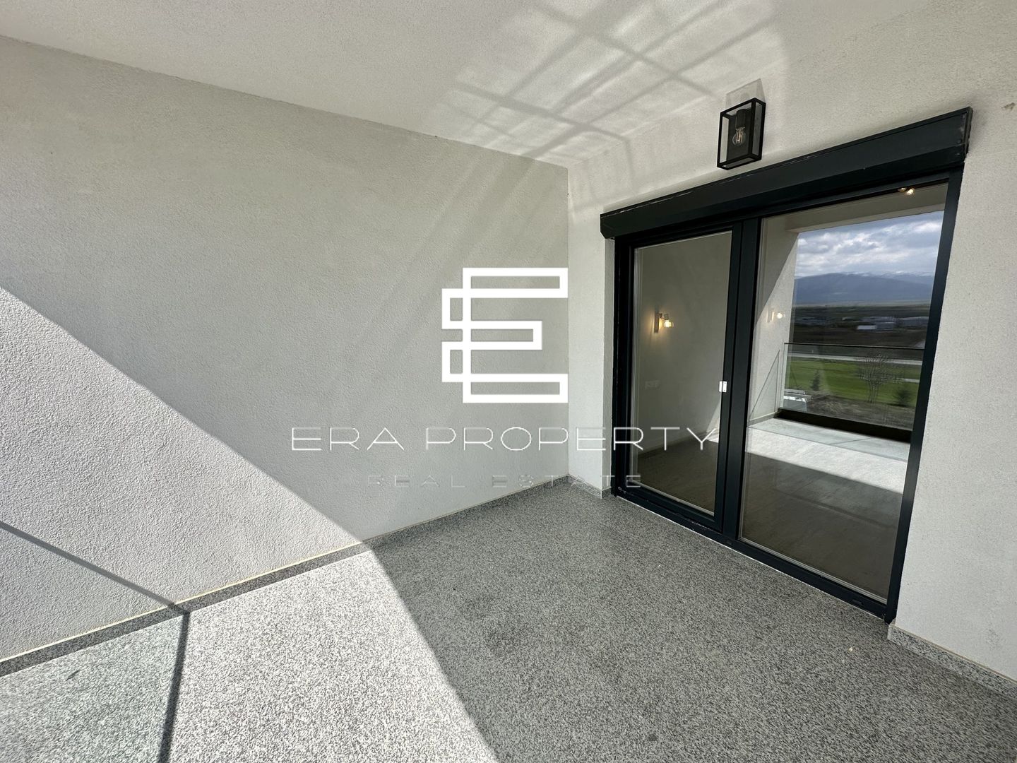 Apartament 2 camere - etaj 1- terasa 18 mp - zona Aeroport Sibiu - Poză 11