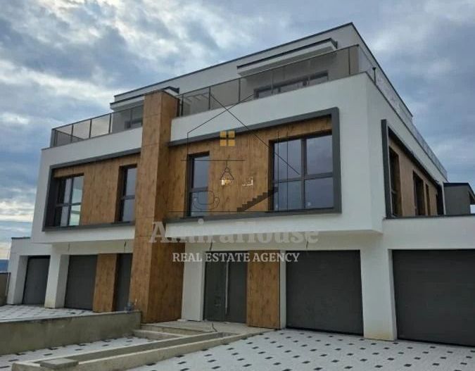 De vanzare doua unitati locative Duplex zona Iris - Poză 8