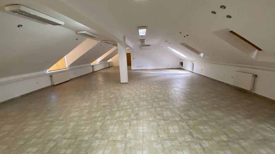 Cladire de birouri zona Olimpia Stadion  suprafață 1.100 mp - Poză 7