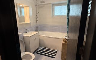 Apartament 2 camere lux, bloc nou, terasă 20 mp, centrală proprie, preț excelent - Poză 14