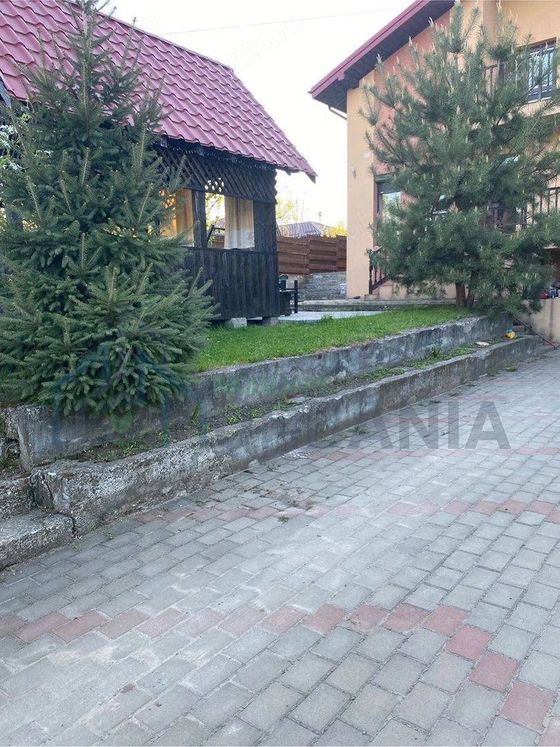 Casă 250 mp, teren 1.050 mp, Vulturi, la 8 km de Copou - Poză 2