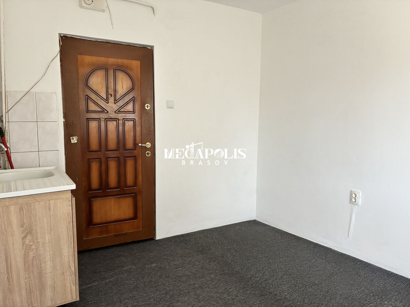 Ofertă / Cameră de cămin pentru investiție / Astra - Poză 1