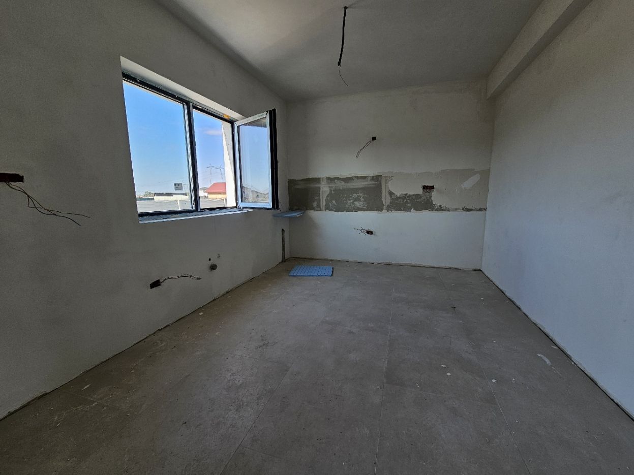 Casa single Berceni teren 250mp curte amenajata totul la cheie - Poză 2