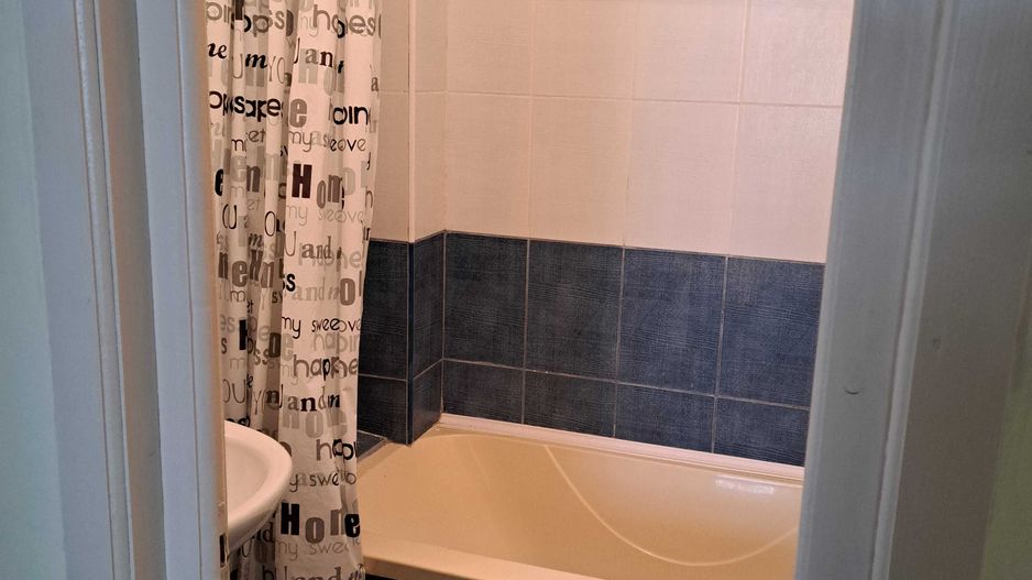 Apartament cu  2 camere, langa Caminele studentesti - Poză 5