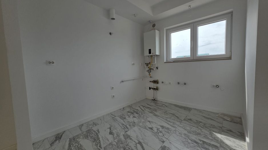 Vilă modernă 3 camere cu grădină privată – Cosmopolis - Poză 15