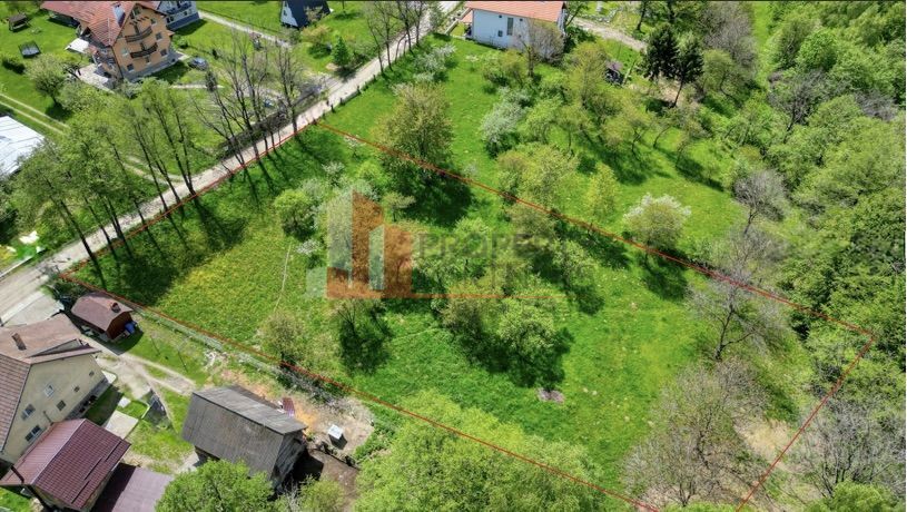 Teren intravilan 763 mp in zona Bran-Tohanita - Poză 2