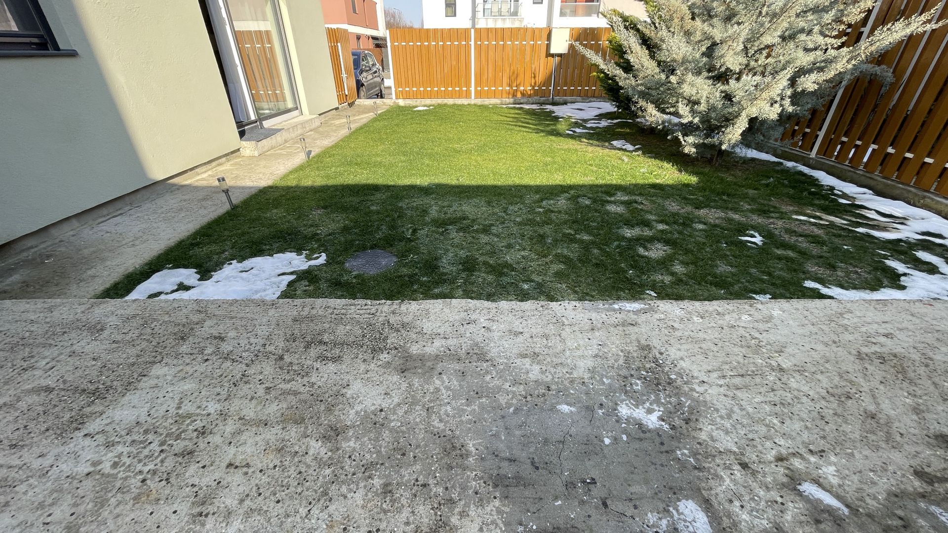 Apartament frumos cu gradina proprie,mobilat si utilat - Poză 16