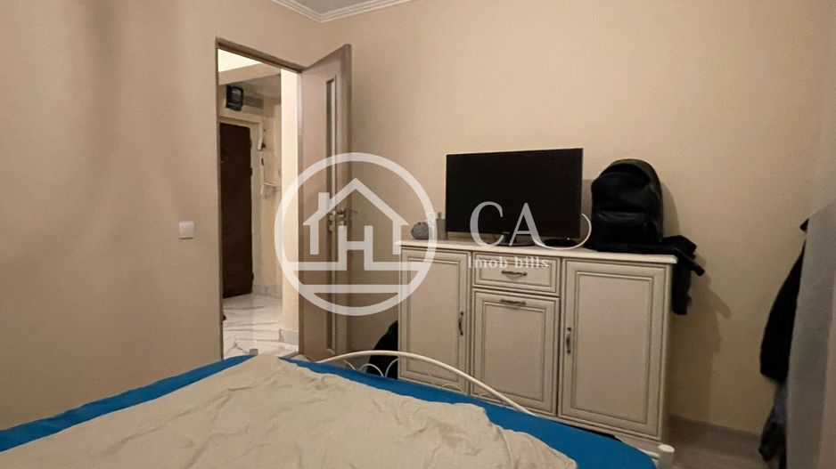 Apartament de vânzare cu 2 camere în zona Rogerius, Oradea - Poză 2