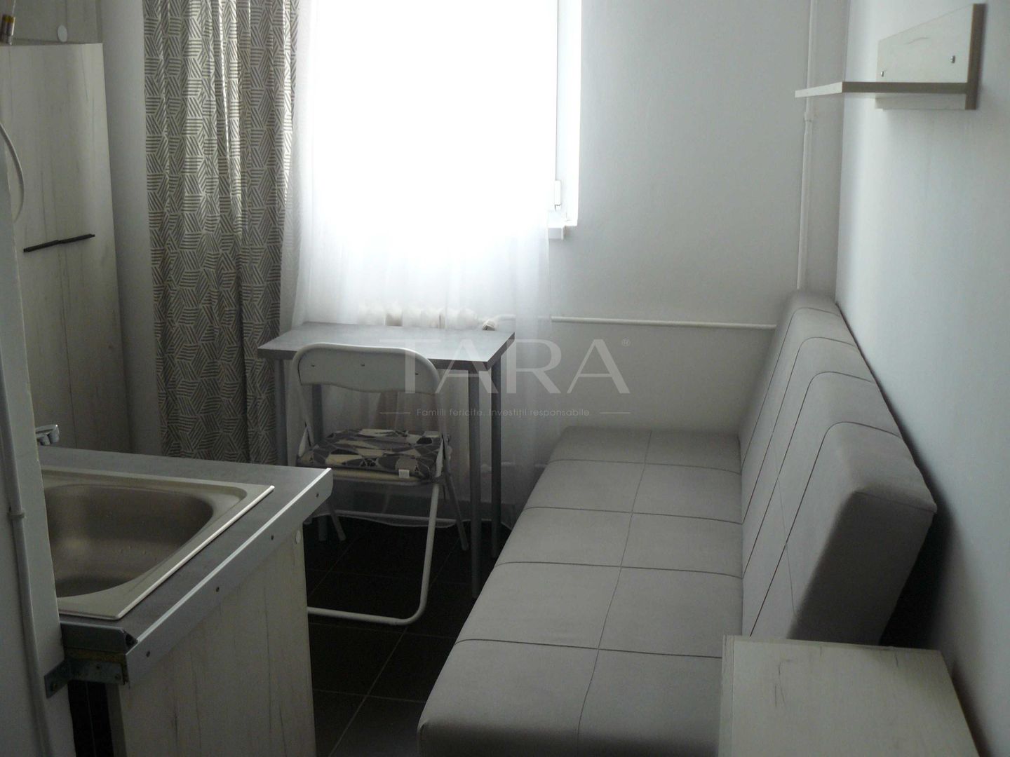 Garsonieră de vânzare în zona Gârbău - Poză 2