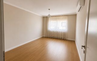 vila 5 camere | Pipera | Porche Nord | 2 parcari + gradina - Poză 9