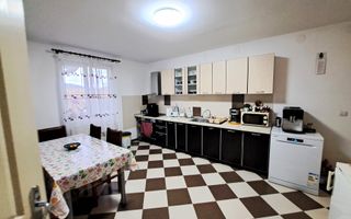 Casa Selimbar, pivnita mare, dormitor la parter - Poză 14