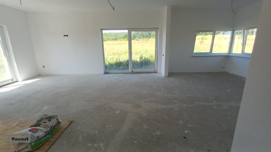 Casă individuală - Corunca-1460 mp teren - Poză 8