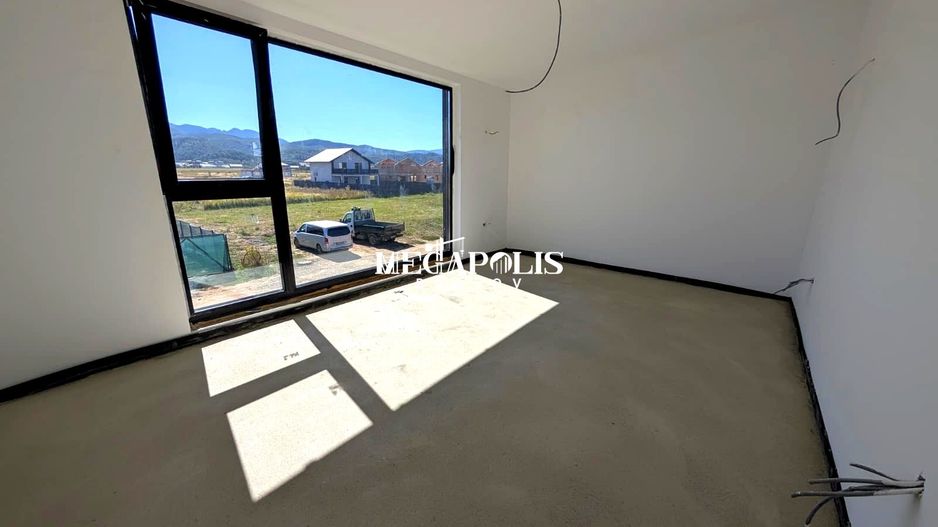 Duplex de vânzare în Cristian - Poză 8