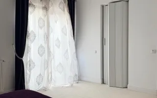 Casă spațioasă și elegantă cu teren  – Sânpetru - Poză 18