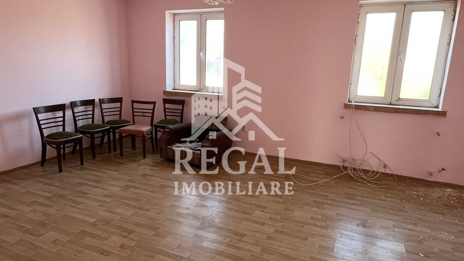 Casă de vânzare în sat Bos – oportunitate pentru locuință sau afacere - Poză 9