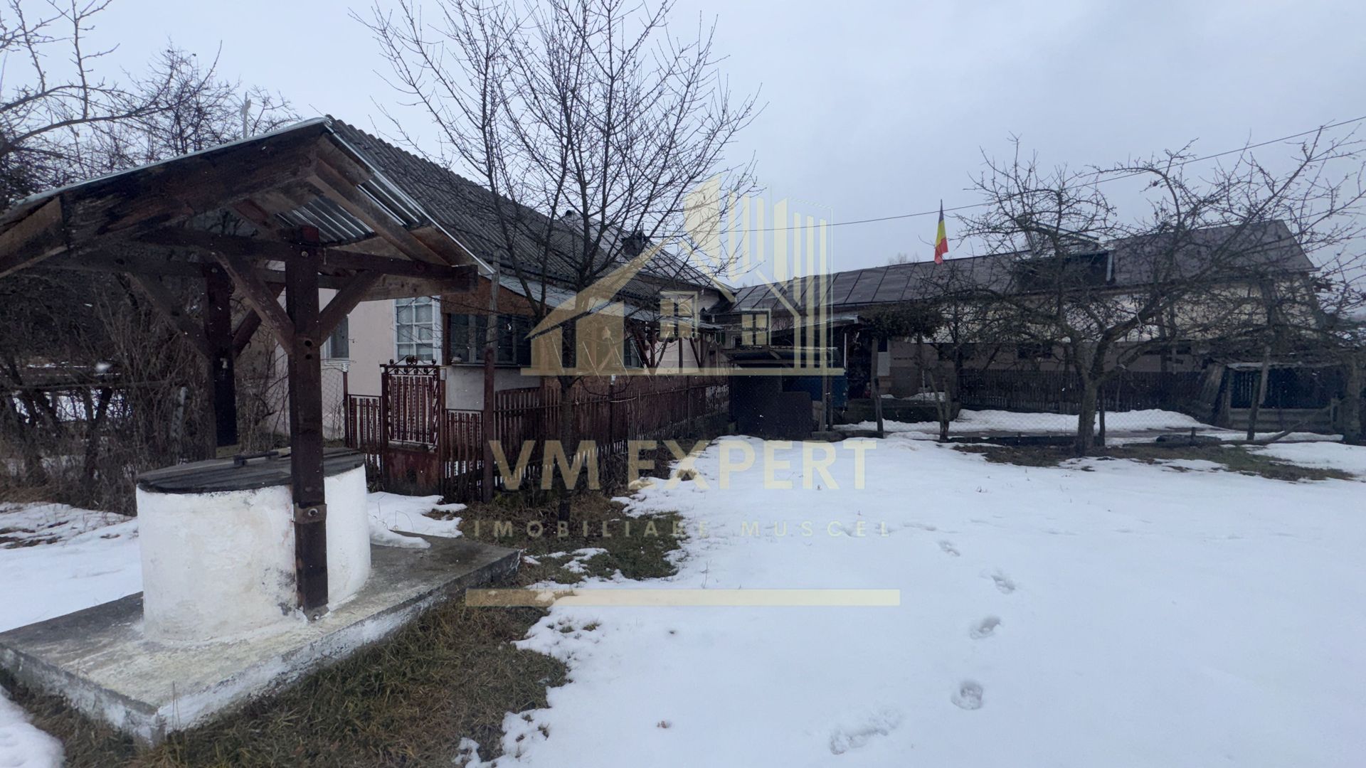 ANSAMBLU DE CASE CU 5 CAMERE 110MP TEREN 2530 MP BUGHEA DE JOS ARGEȘ - Poză 34