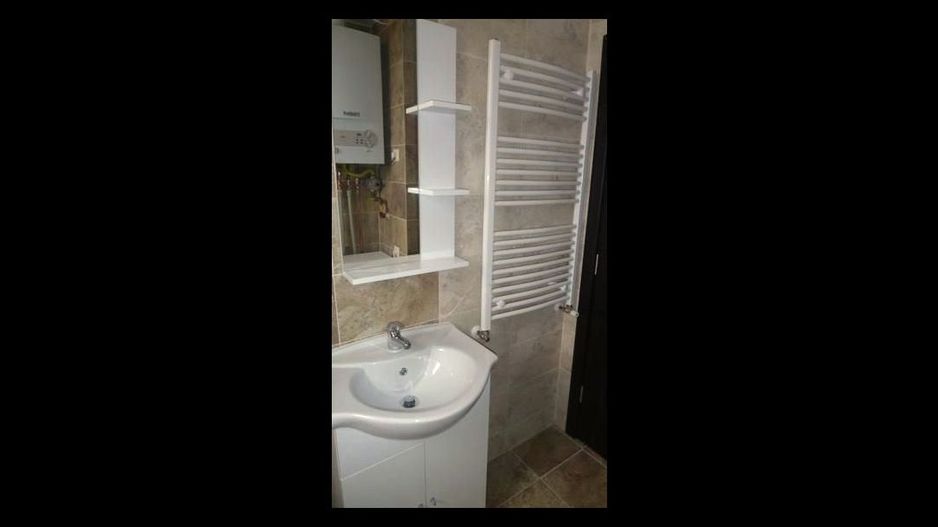 Închiriere Apartament cu 2 camere, bloc nou 2010, parcare subterana, terasa mare - Poză 3
