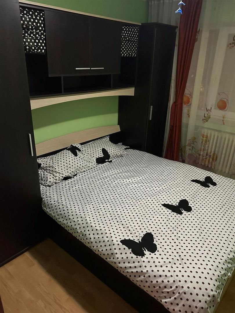 Apartament 3 camere - Poză 1