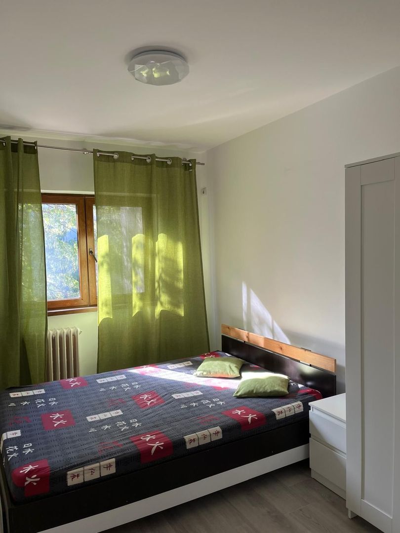 Apartament 3 camere, decomandat, et2- Centru Palas - Poză 3