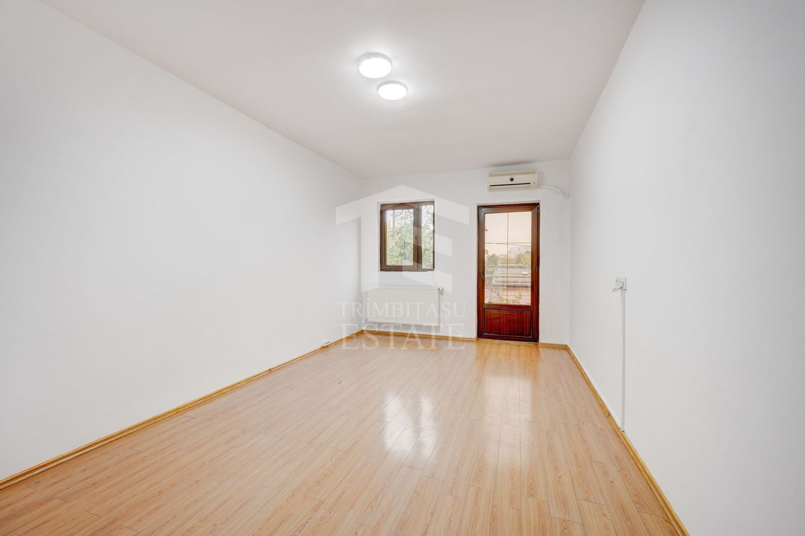 Casa Timpuri Noi 2010 P+1+M 220M - Poză 22