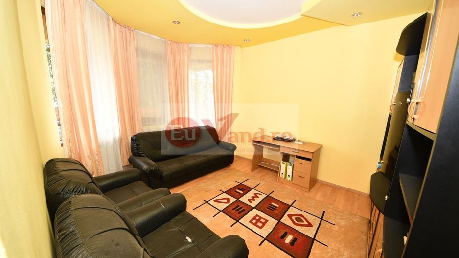 Vila spatioasa, pretabil pentru locuit/clinica, zona Micro 17 – Galati - Poză 30