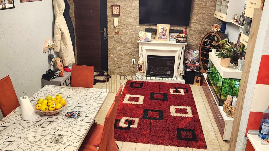 🏡 Apartament 3 camere la etaj intermediar, Zona Calea Surii Mici - Poză 2